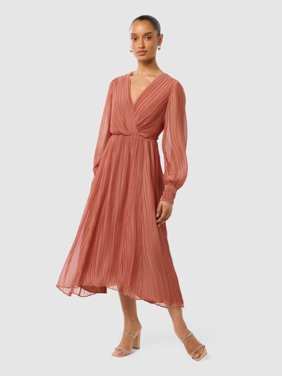 Genevieve Petite Crinkle Midi Dress