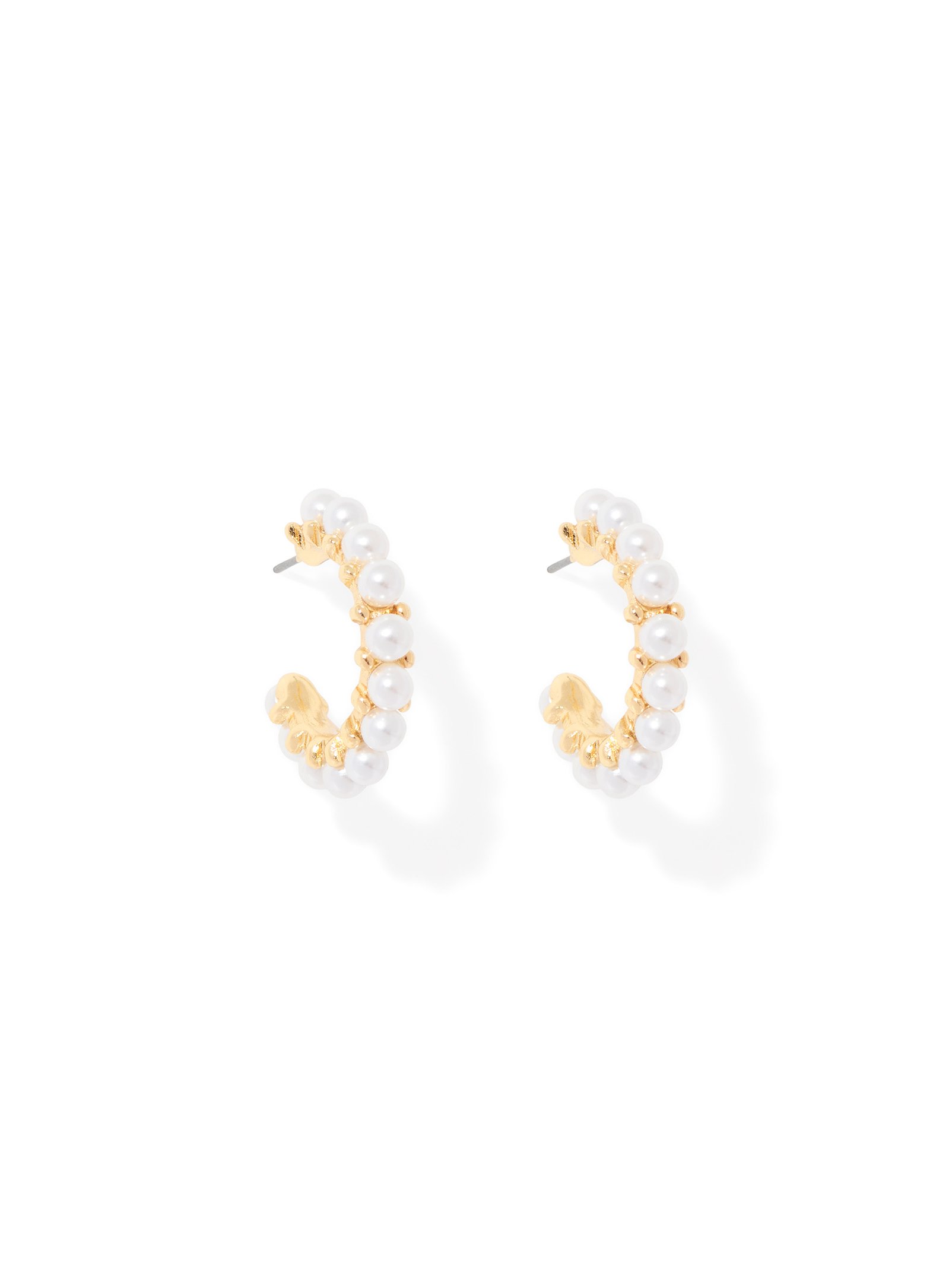 Leah Multi Pearl Hoop Earring