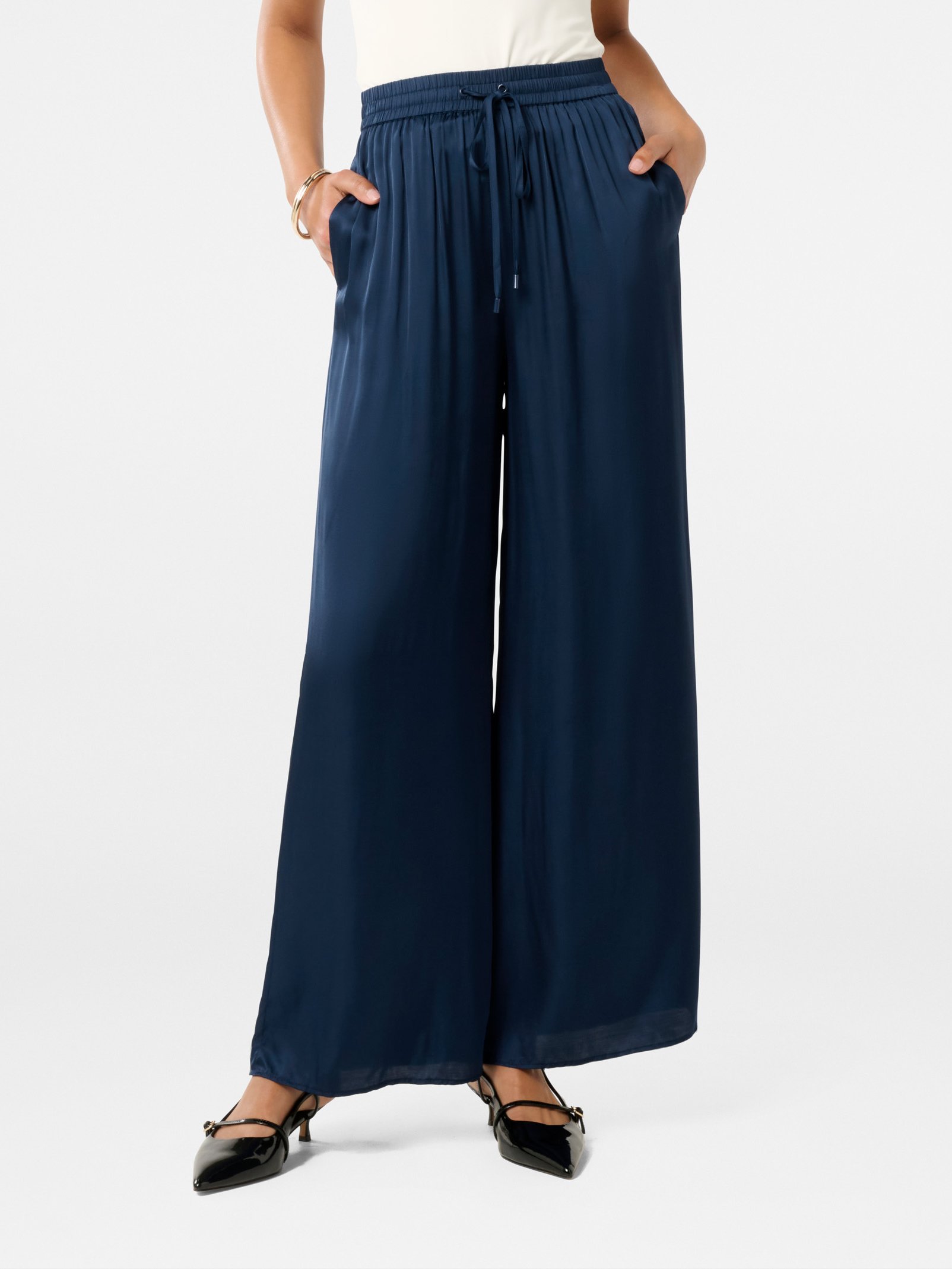 Trinity Elastic Waist Wide Leg Pant
